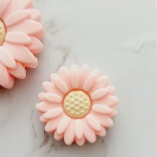 30mm Big Pink Daisy Beads