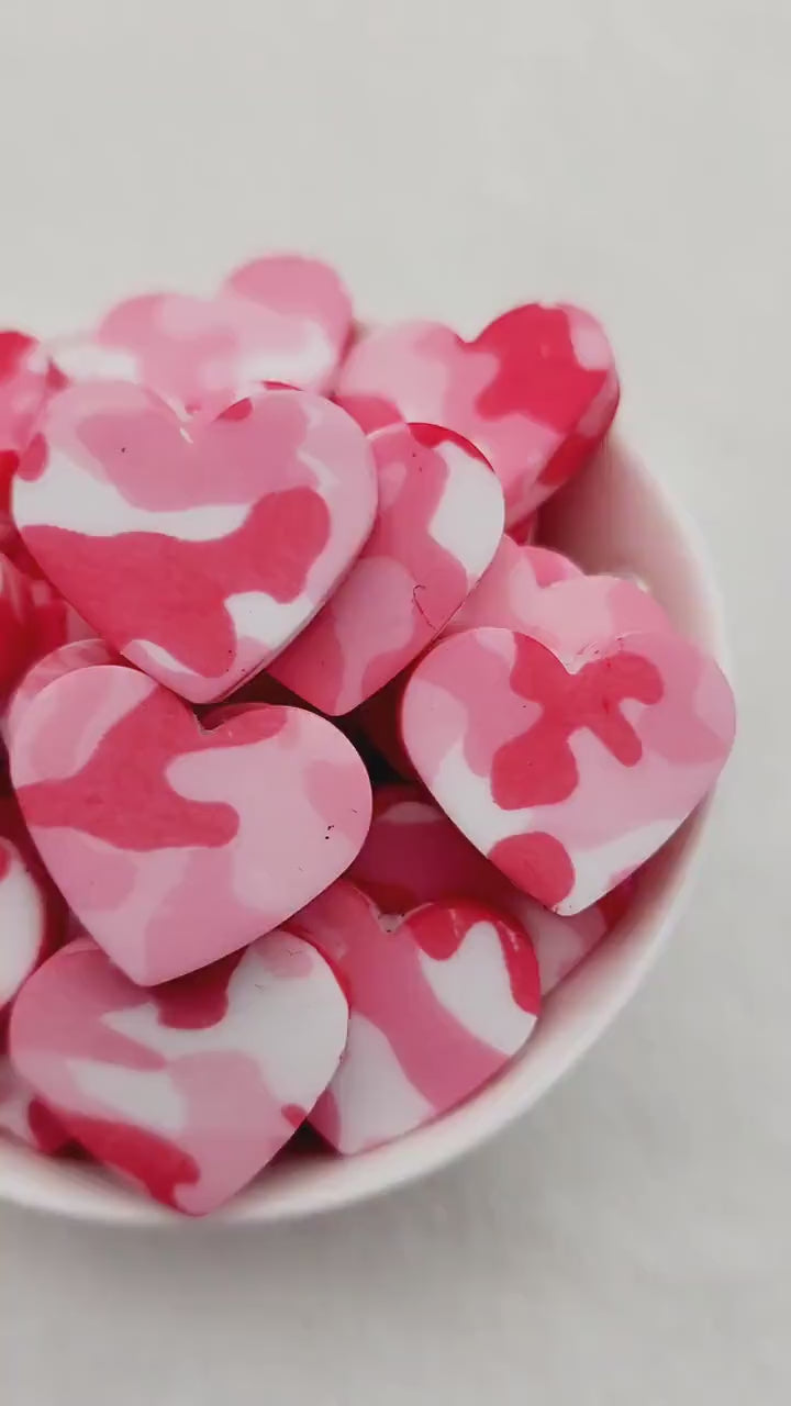 20mm Pink Camo Heart Beads