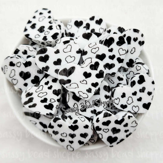 20mm White & Black Heart Beads